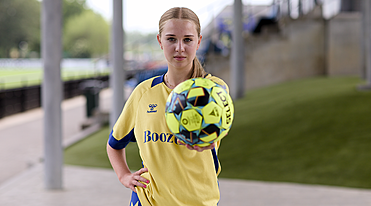 Brøndbypigerne 6 - Ret ind eller forsvind!